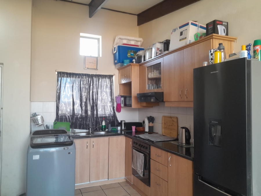 2 Bedroom Property for Sale in Whispering Pines Western Cape